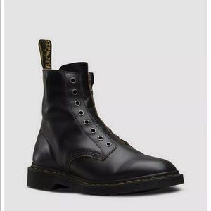 Dr Marten 1460 Laceless boots